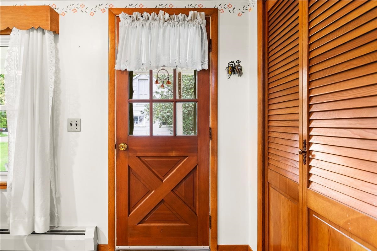 1546 Northwest Hill Road Pownal, VT 05261 - Photo 4 of 36 Gallery Image 4
