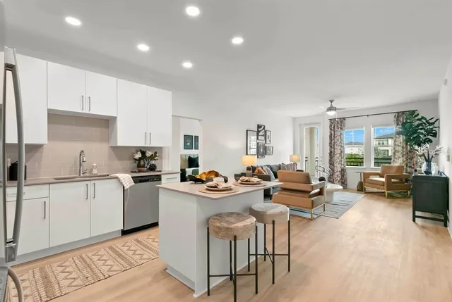 $1,466 | 1310 Ridge View Drive, Unit A1, Davenport, FL 33896