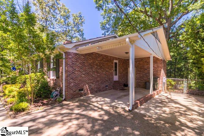 18 Randy Drive Taylors, SC 29687 - Photo 3 of 29 Gallery Image 3