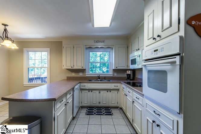 18 Randy Drive Taylors, SC 29687 - Photo 7 of 29 Gallery Image 7