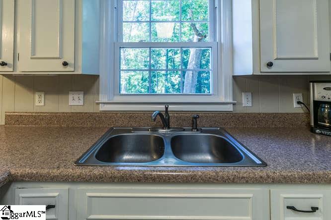 18 Randy Drive Taylors, SC 29687 - Photo 8 of 29 Gallery Image 8