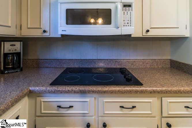 18 Randy Drive Taylors, SC 29687 - Photo 9 of 29 Gallery Image 9