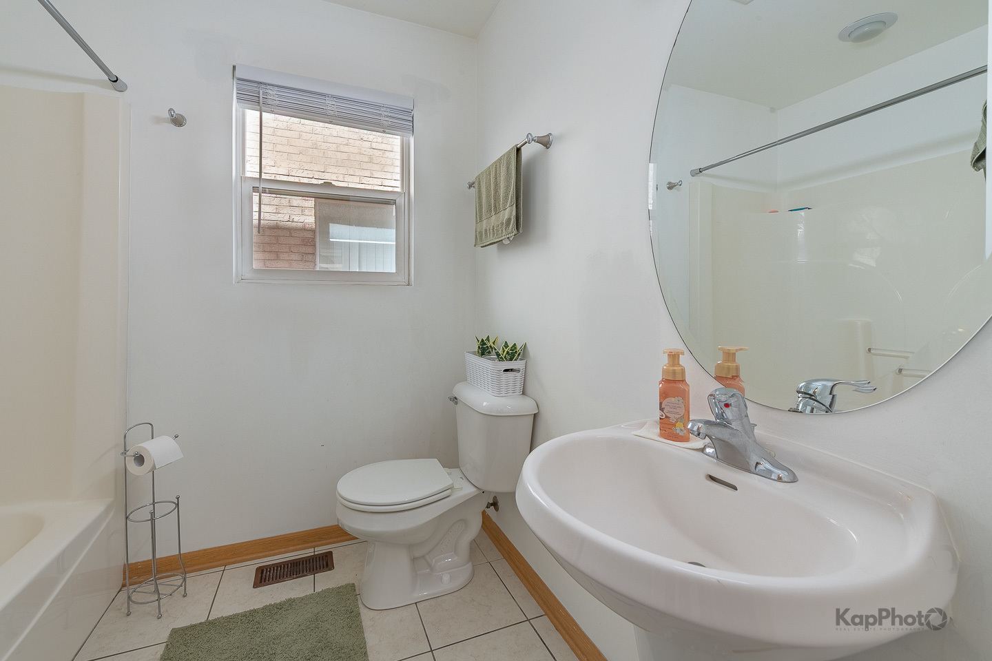 7431 West 60th Place Summit, IL 60501 - Photo 10 of 40