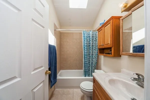 $350,000 | 634 Le Parc Circle, Unit 634, Buffalo Grove, IL 60089