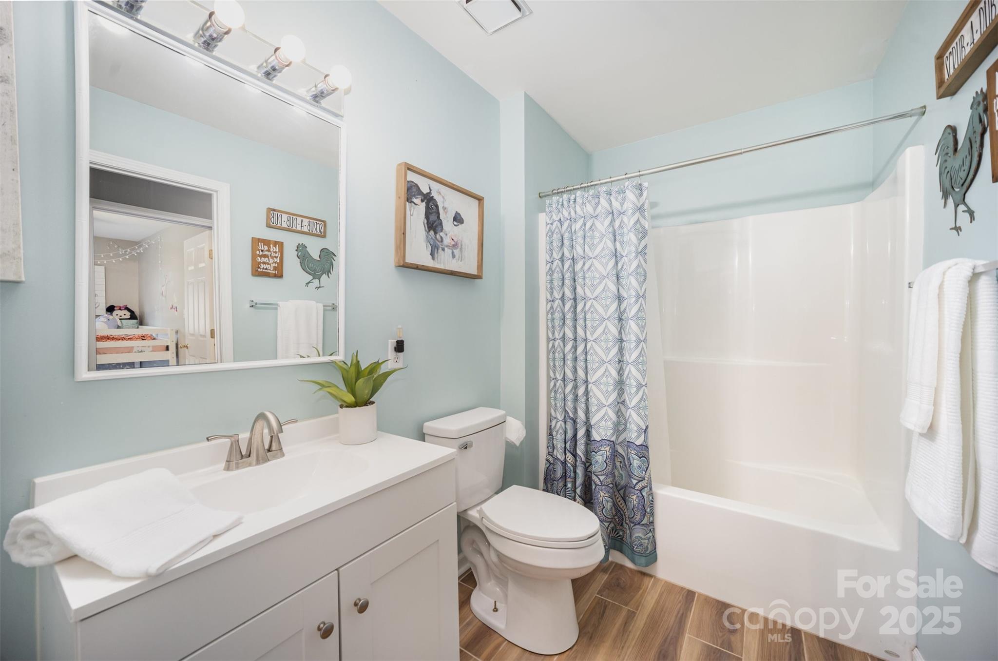 522 Kittiewake Lane Clover, SC 29710 - Photo 24 of 33 a bathroom with a sink toilet and shower