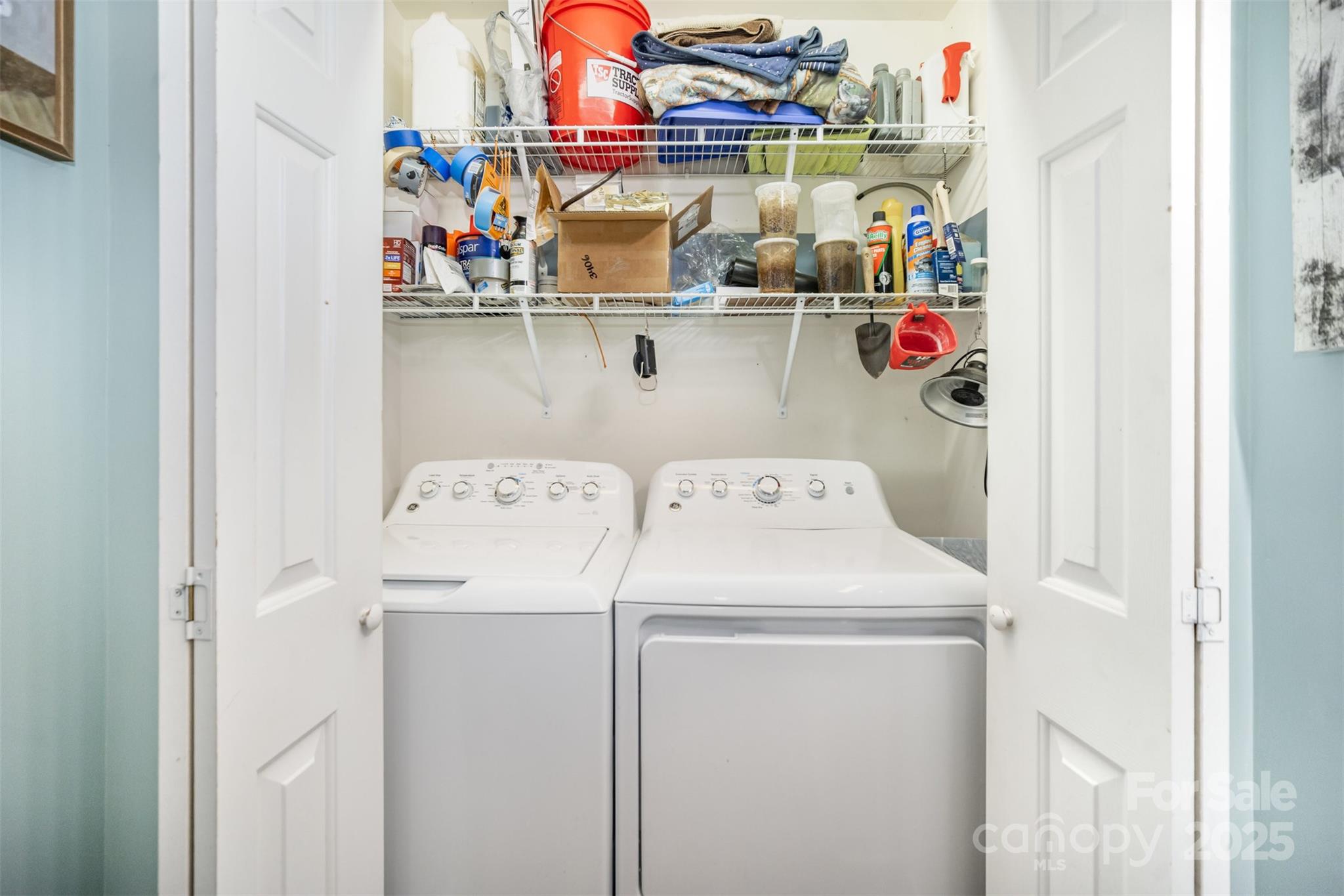 522 Kittiewake Lane Clover, SC 29710 - Photo 26 of 33 a utility room with dryer and washer