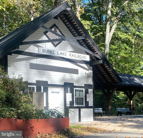 a view of a building entryway