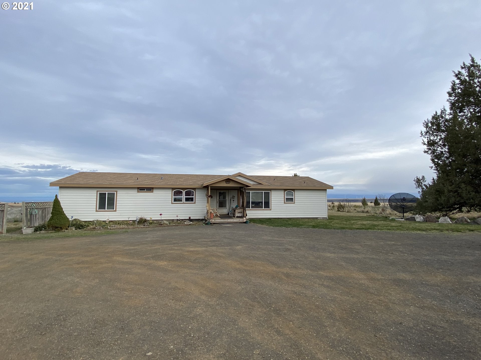 1130 Middle Road Bickleton, WA 99322 - Photo 1 of 31 Gallery Image 1