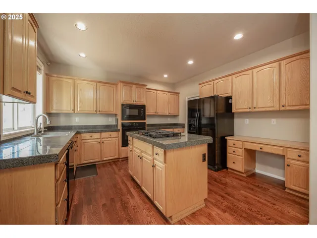 $679,000 | 16713 Northwest Countryridge Drive, Portland, OR 97229