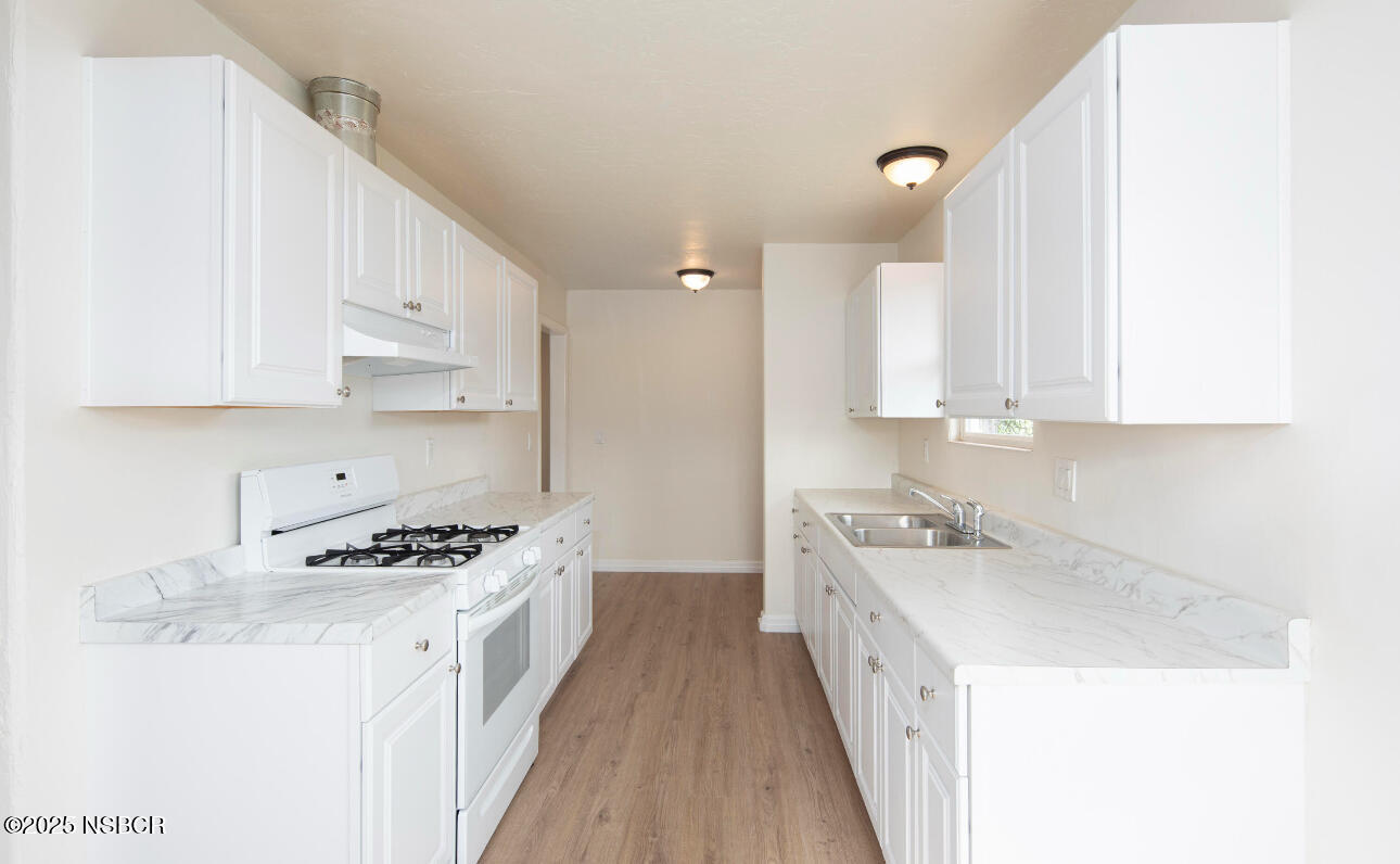 500 North Z Street Lompoc, CA 93436 - Photo 4 of 15 IMG_7534