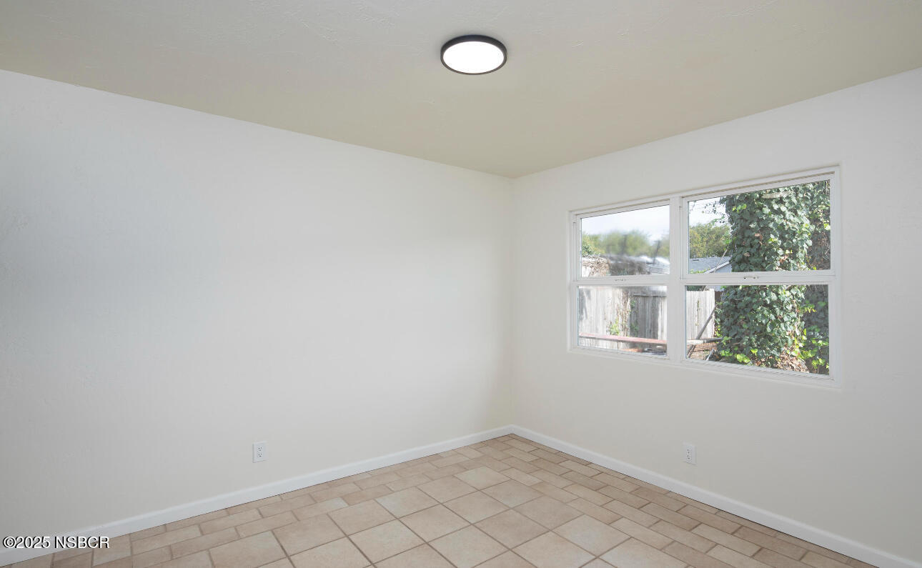 500 North Z Street Lompoc, CA 93436 - Photo 10 of 15 IMG_7538