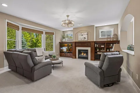 $1,150,000 | 4610 Bluebell Trail North, Medina, MN 55340