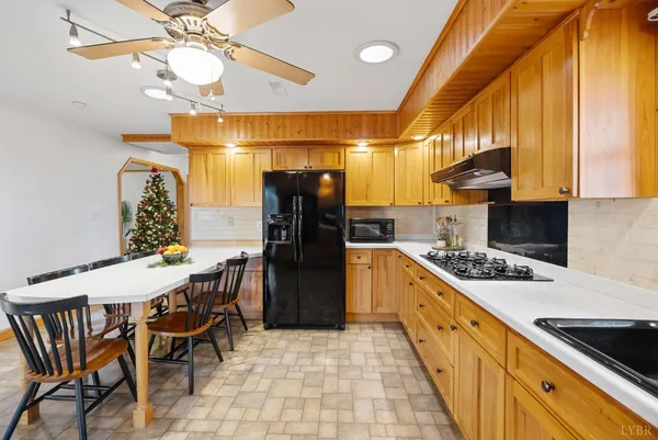 $775,000 | 5130 Turnpike Road, Lexington, VA 24450