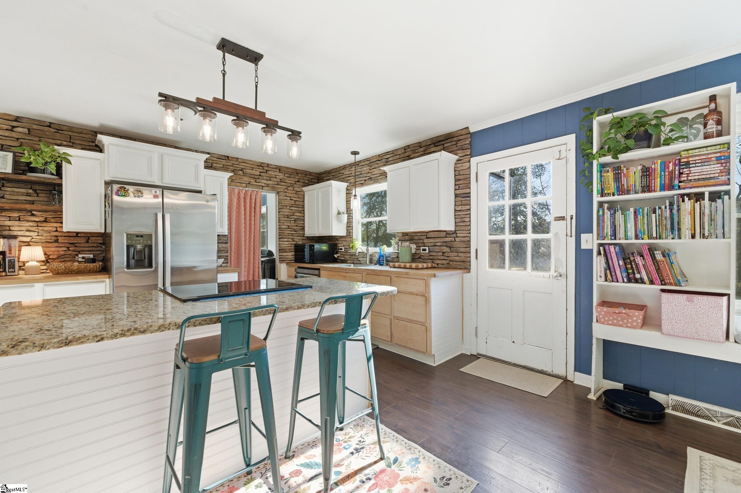 505 Kensington Road Taylors, SC 29687 - Photo 11 of 32