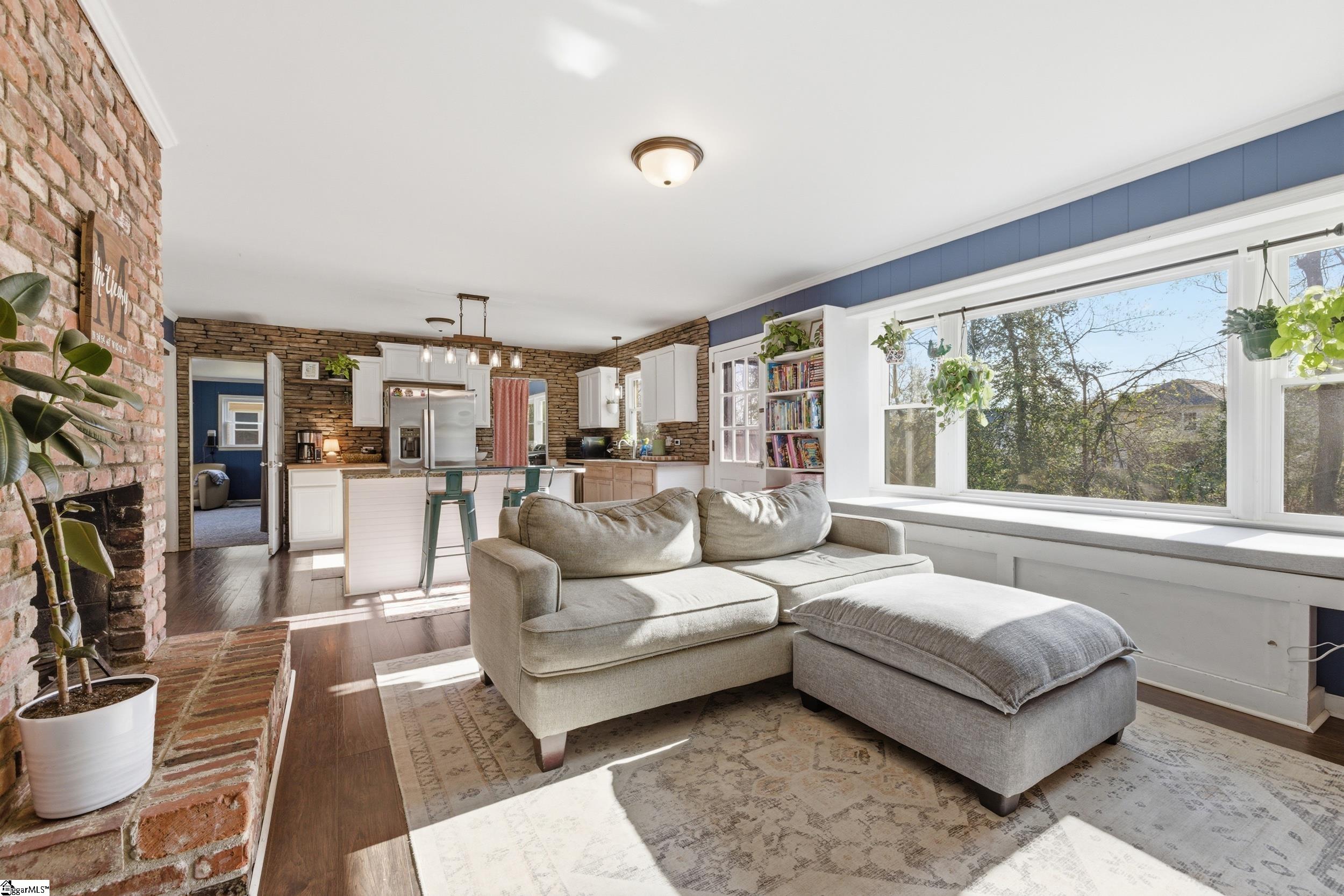 505 Kensington Road Taylors, SC 29687 - Photo 7 of 32