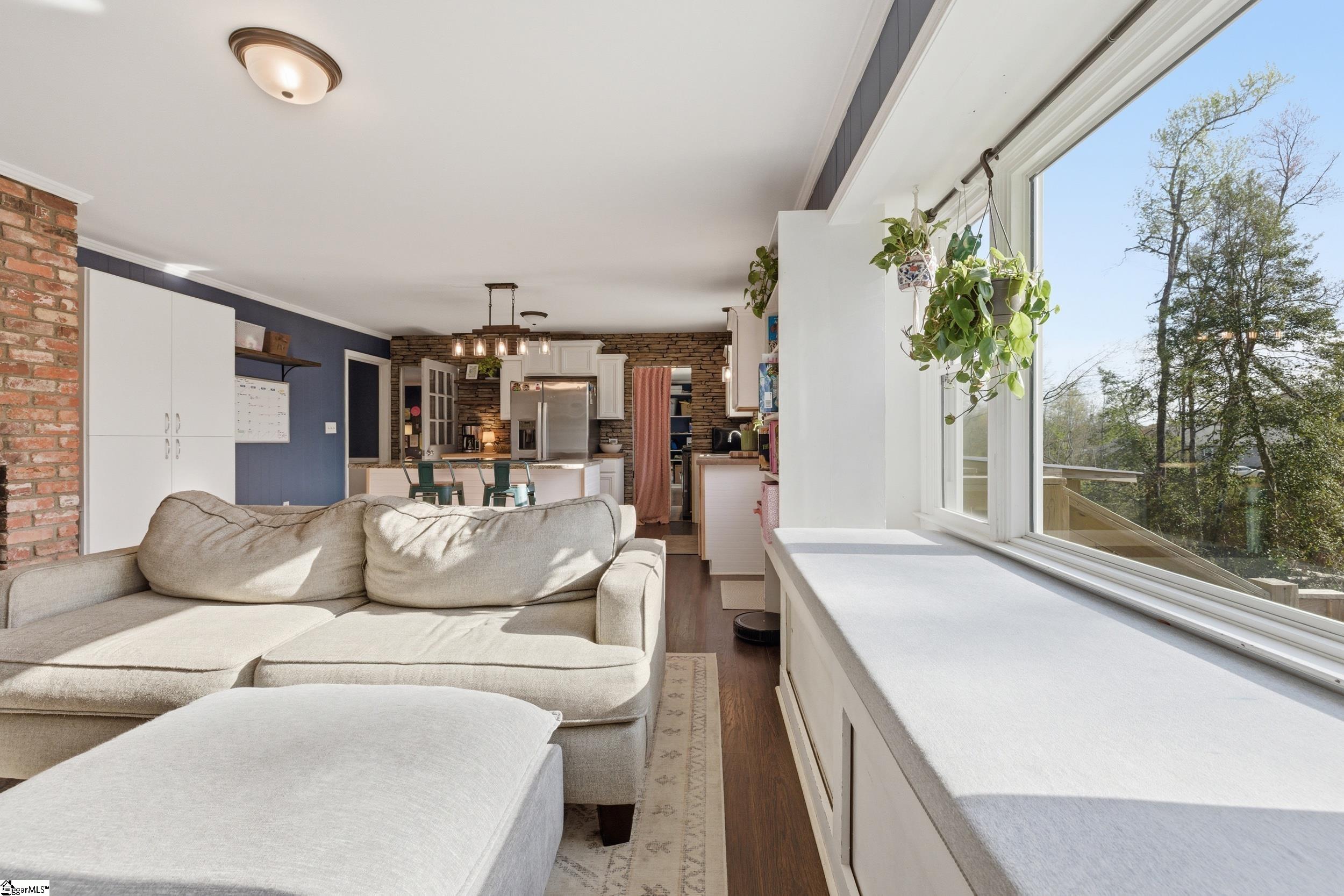 505 Kensington Road Taylors, SC 29687 - Photo 8 of 32