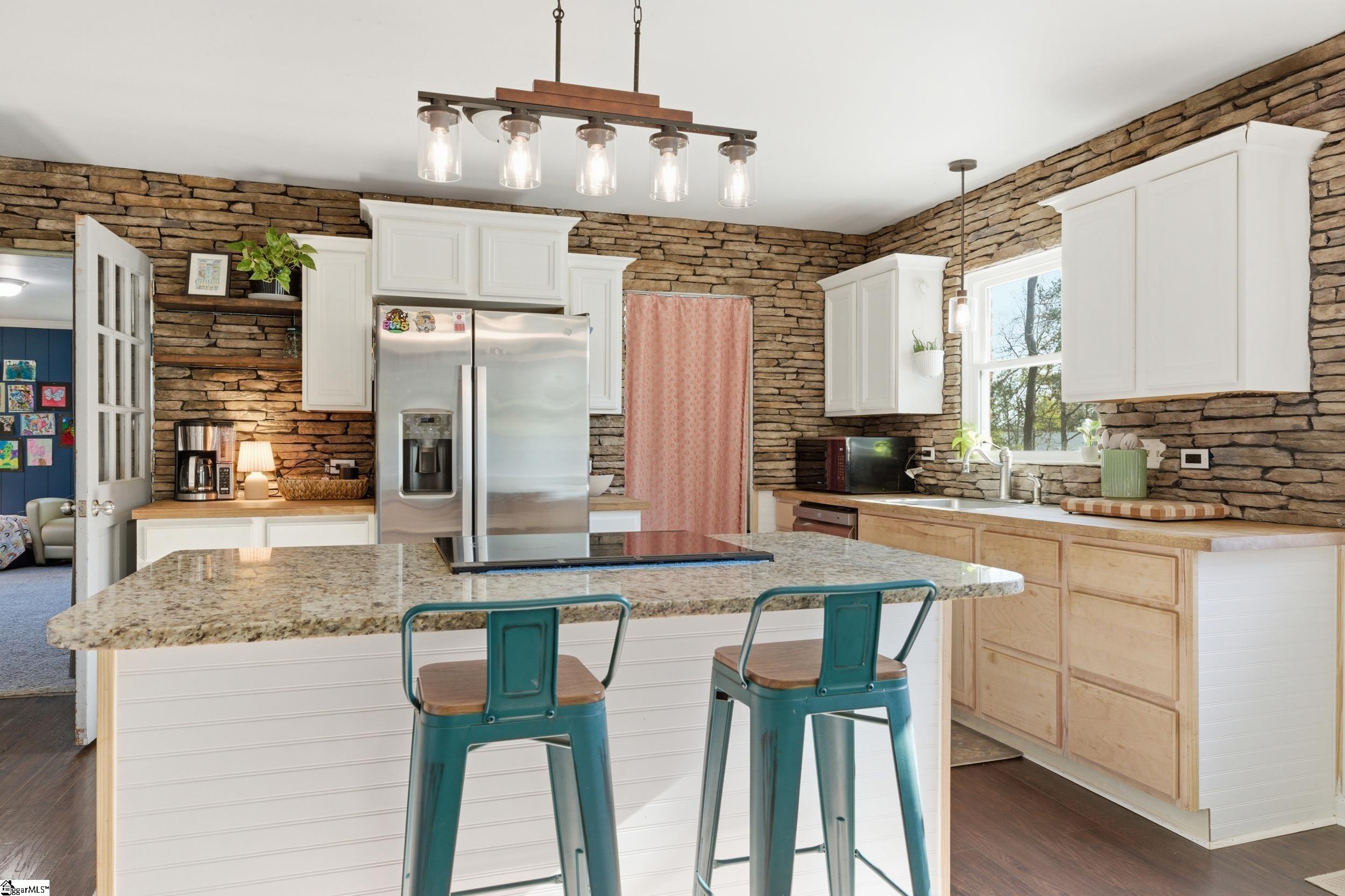 505 Kensington Road Taylors, SC 29687 - Photo 10 of 32