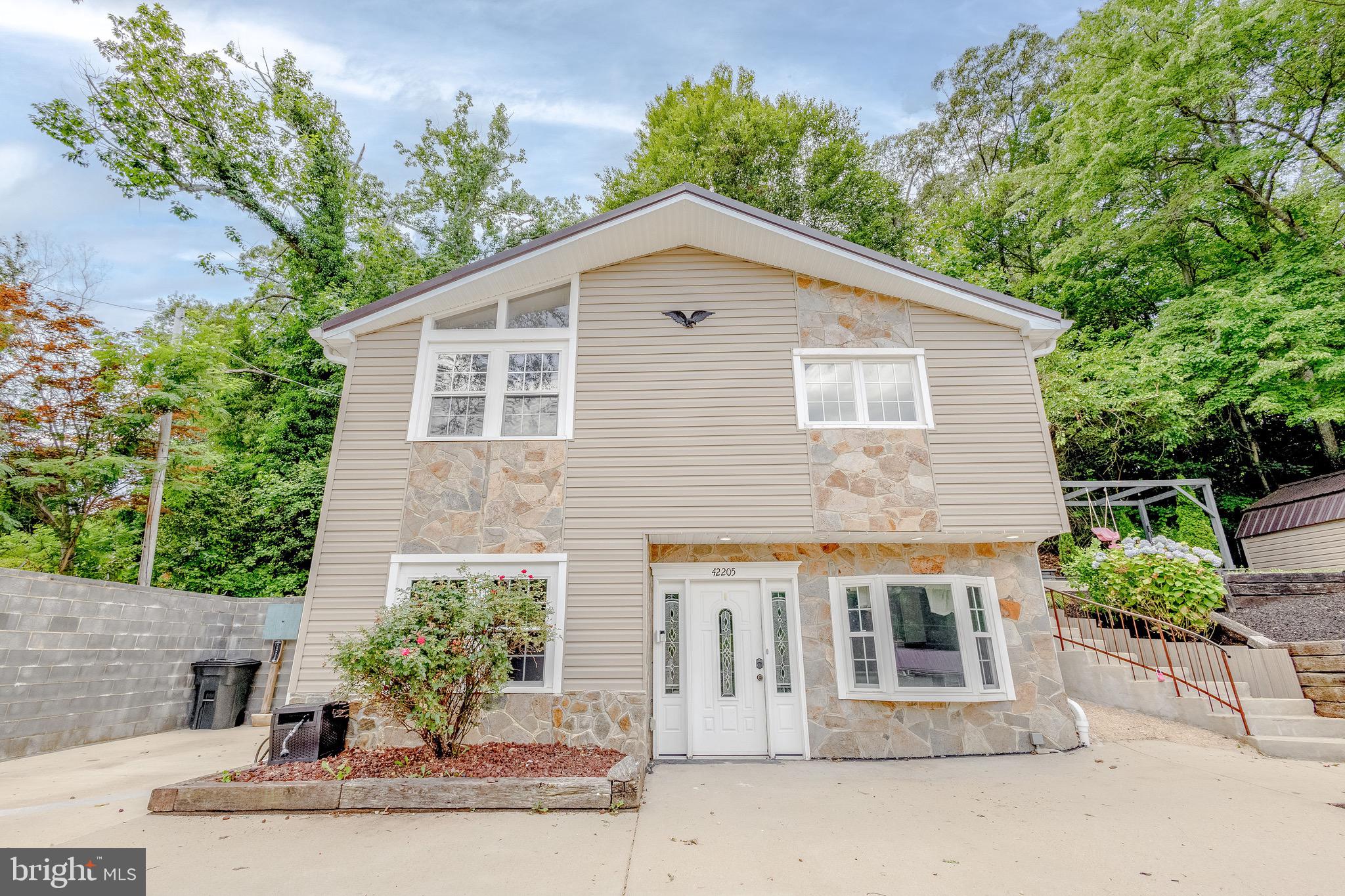 42205 Ridge Road Mechanicsville, MD 20659 - Photo 1 of 59 Welcome home!
