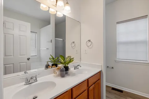 $449,900 | 5137 Bay Overlook Drive, Hermitage, TN 37076