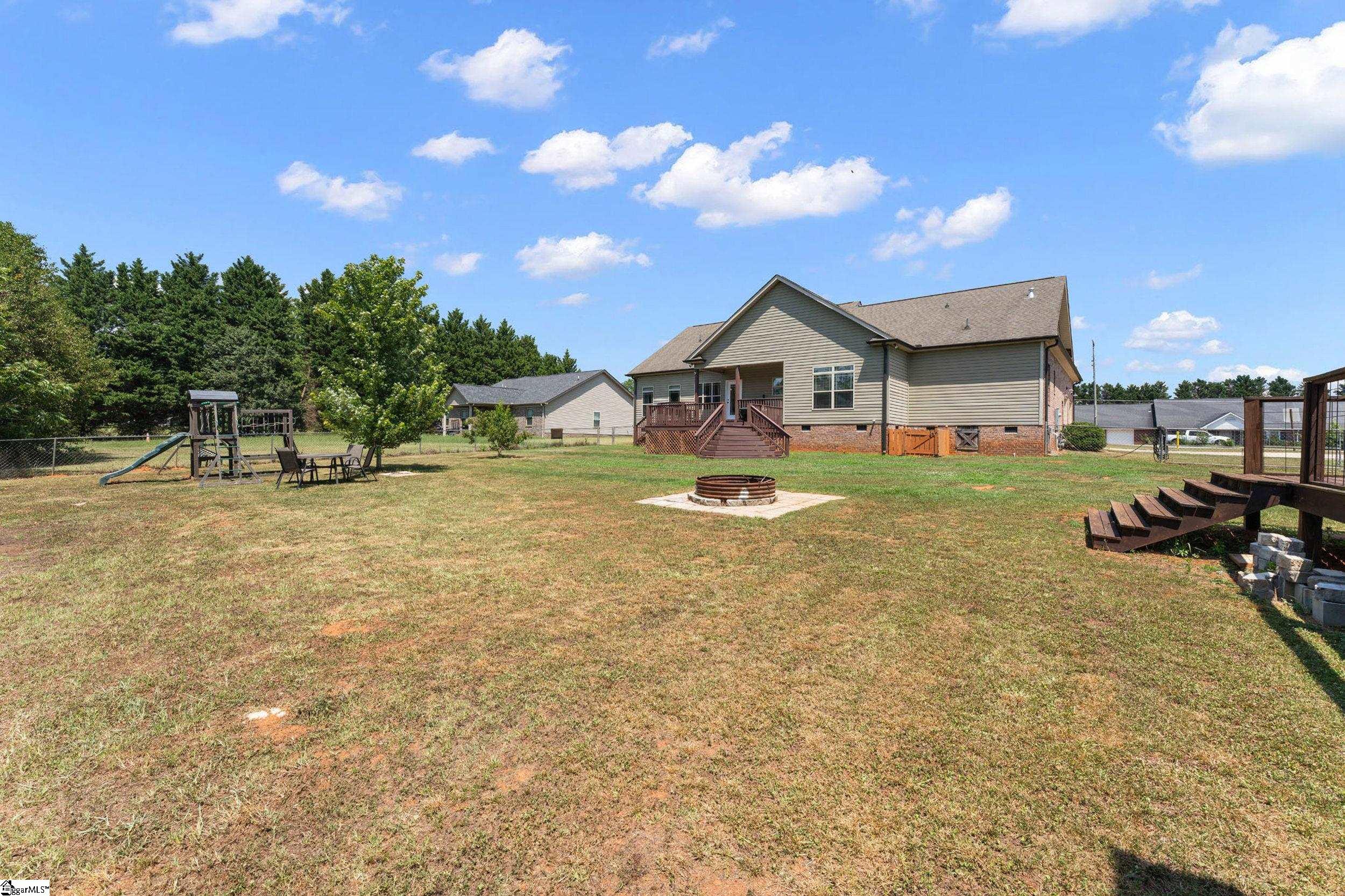 4401 Parris Bridge Road Boiling Springs, SC 29316 - Photo 35 of 44