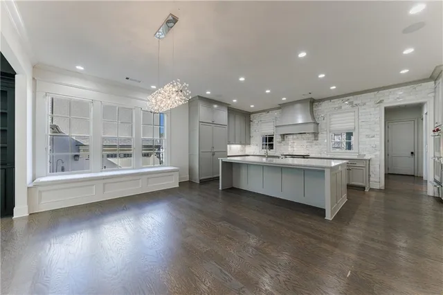 $11,000 | 261 Chastain Park Drive Northeast, Atlanta, GA 30342