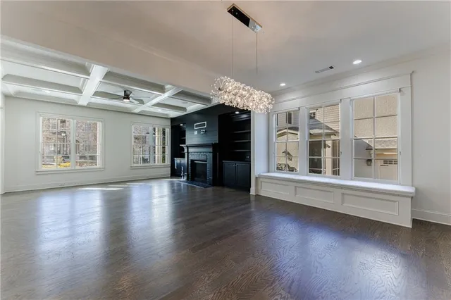 $11,000 | 261 Chastain Park Drive Northeast, Atlanta, GA 30342