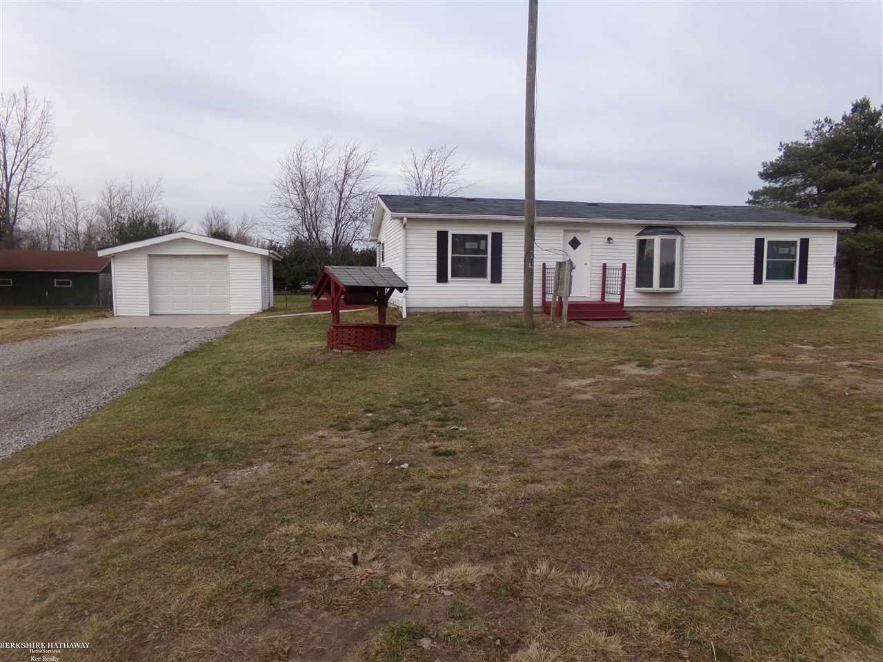 4591 Mortimer Line Road Croswell, MI 48422 - Photo 1 of 39 50029469.JPG