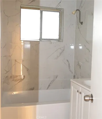 $2,200 | 501 North University Street, Unit 3, Redlands, CA 92374