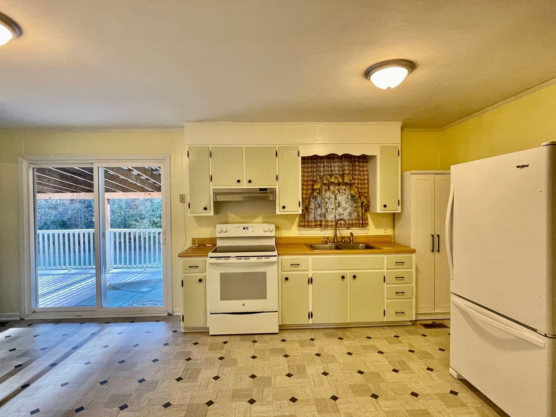 613 Power Dam Road Rocky Mount, VA 24151 - Photo 6 of 46 Eat-in-Kitchen