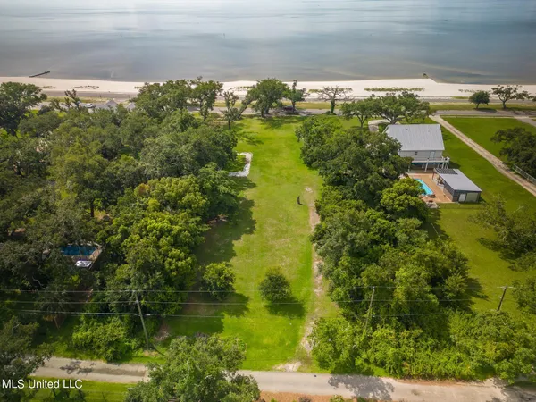 $326,900 | 936 East Beach Boulevard, Long Beach, MS 39560