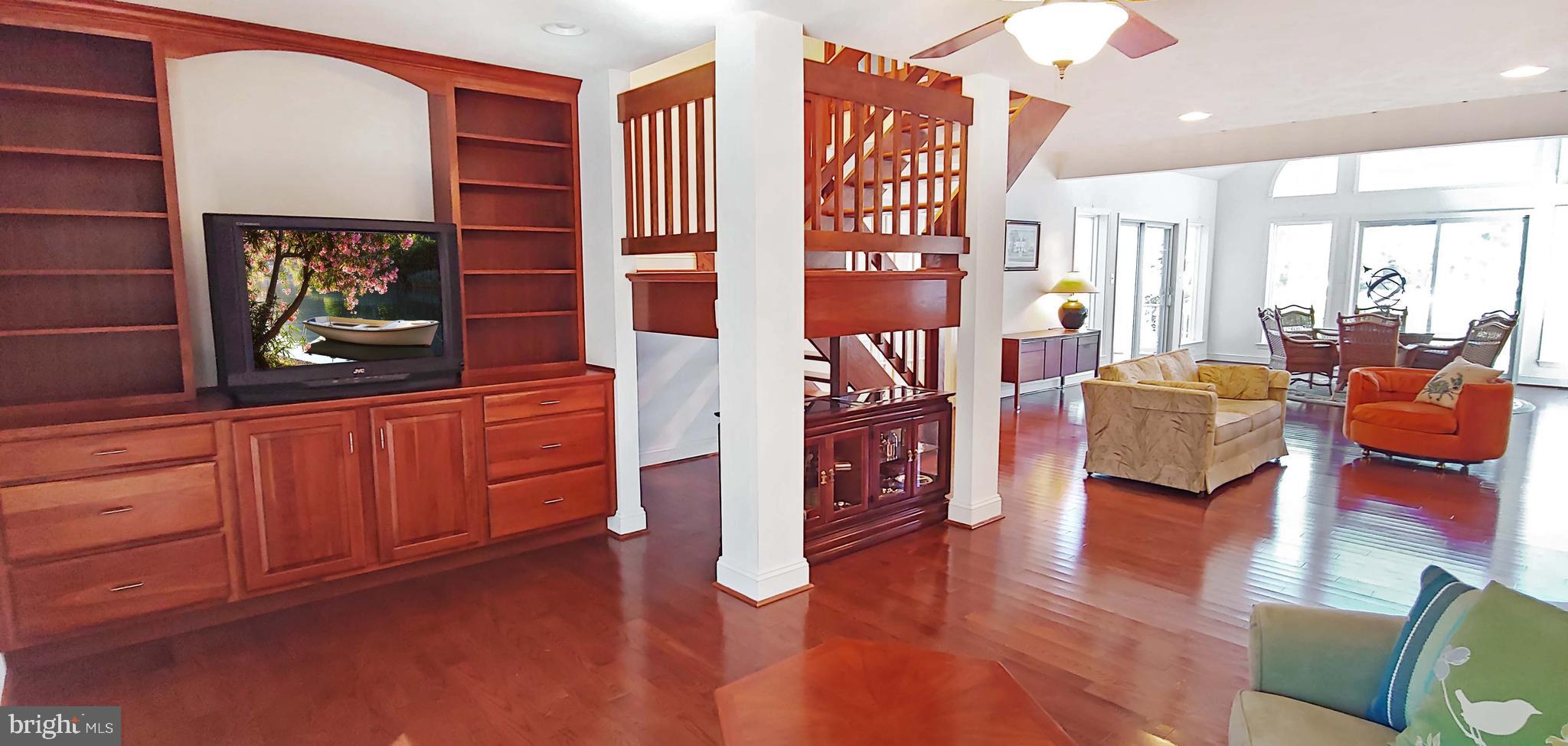 17451 Poplar Street Piney Point, MD 20674 - Photo 10 of 67 Family Room