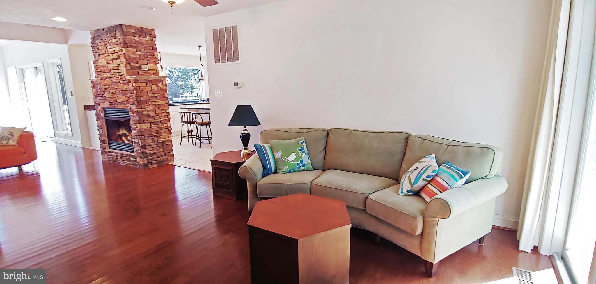 17451 Poplar Street Piney Point, MD 20674 - Photo 11 of 67 Family Room
