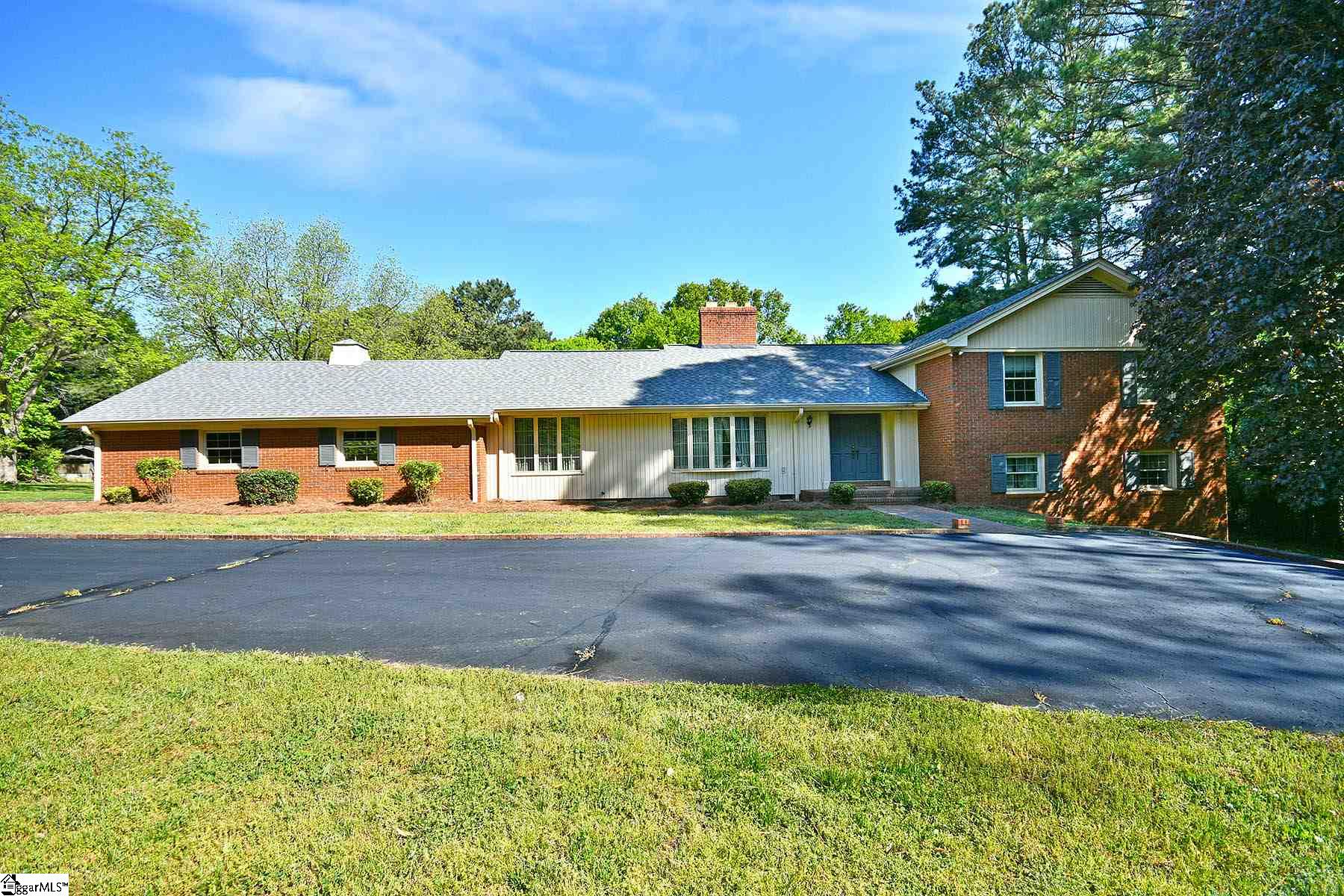 505 McAlister Road Easley, SC 29642 - Photo 1 of 36 Gallery Image 1