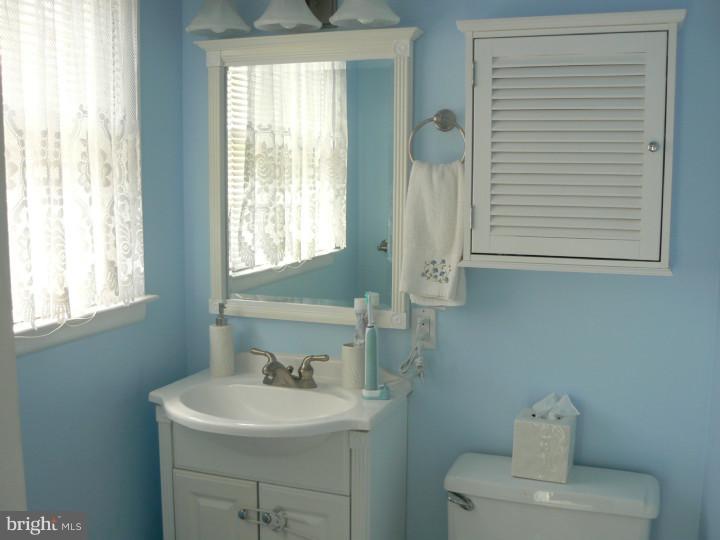 4 Maple Stream Road East Windsor, NJ 08520 - Photo 12 of 19 Bathroom