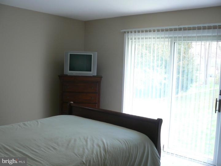 4 Maple Stream Road East Windsor, NJ 08520 - Photo 14 of 19 Bedroom - Main