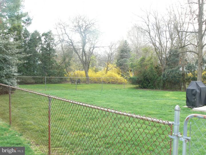 4 Maple Stream Road East Windsor, NJ 08520 - Photo 18 of 19 Back Yard
