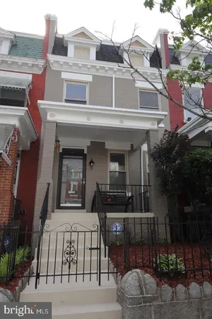$3,500 | 1932 Summit Place Northeast, Washington, DC 20002
