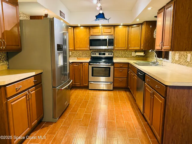 $1,975 | 3300 Barbara Lane, Titusville, FL 32796