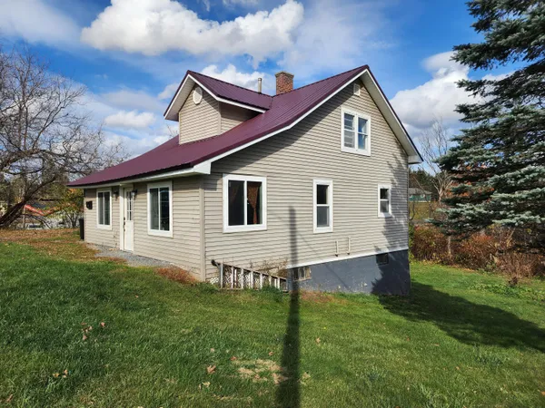 $125,000 | 43 Spring Street, Caribou, ME 04736