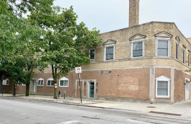 $2,100 | 6125 North Clark Street, Unit 104, Chicago, IL 60660