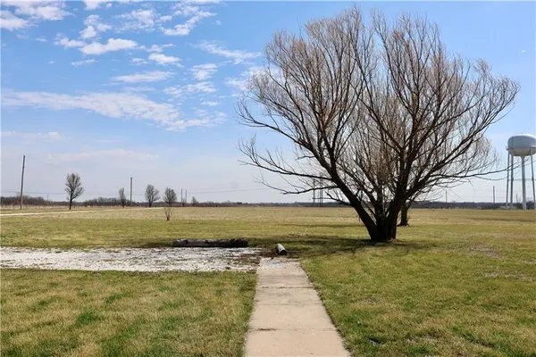 $310,000 | 1391 County Road 2470, Huntsville, MO 65259