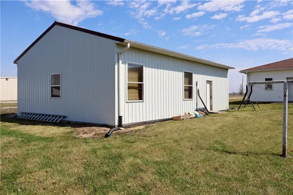 $310,000 | 1391 County Road 2470, Huntsville, MO 65259