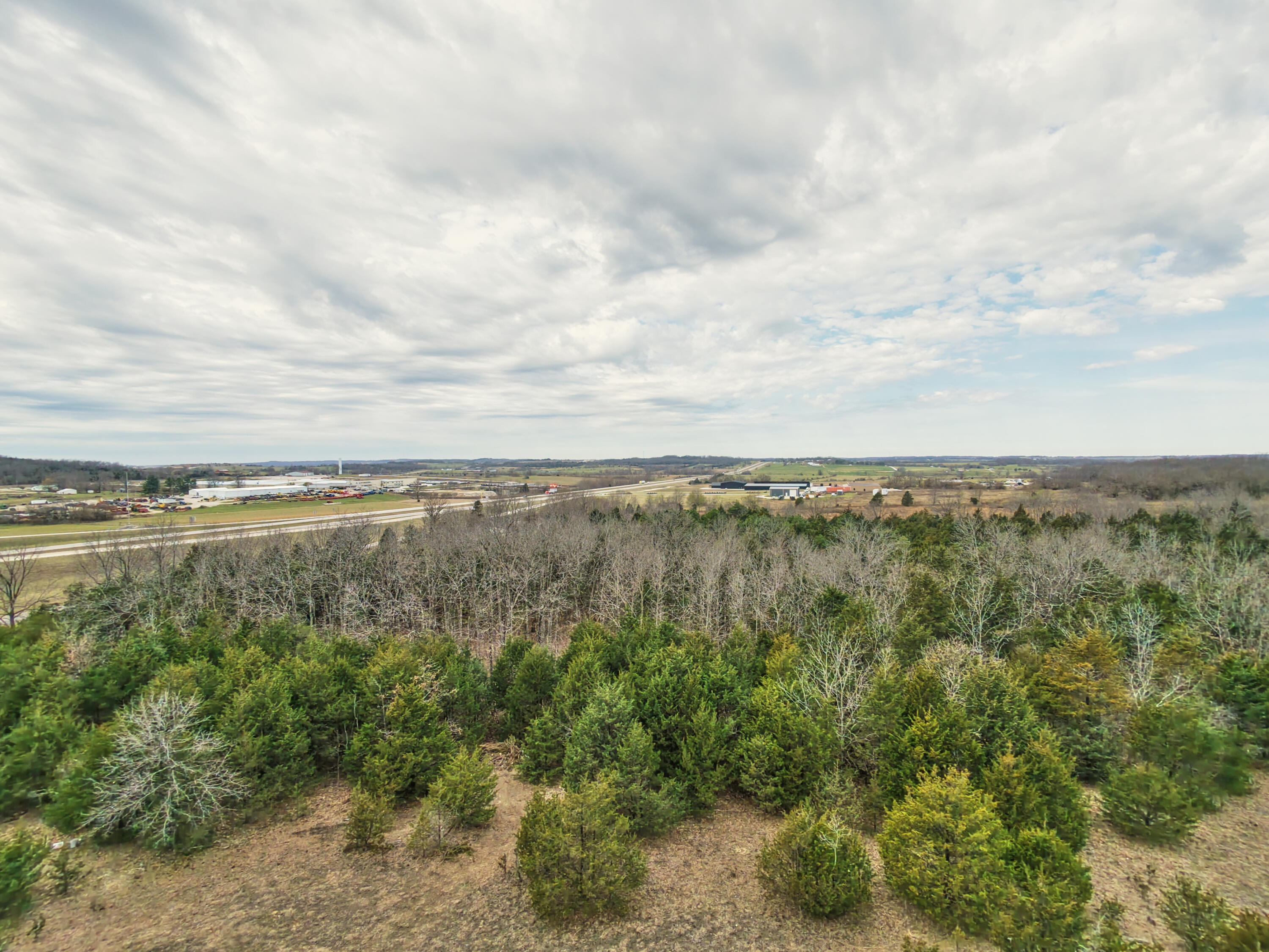 11239 Stave Mill Road Mountain Grove, MO 65711 - Photo 4 of 13 DJI_20260324104216_0031_D