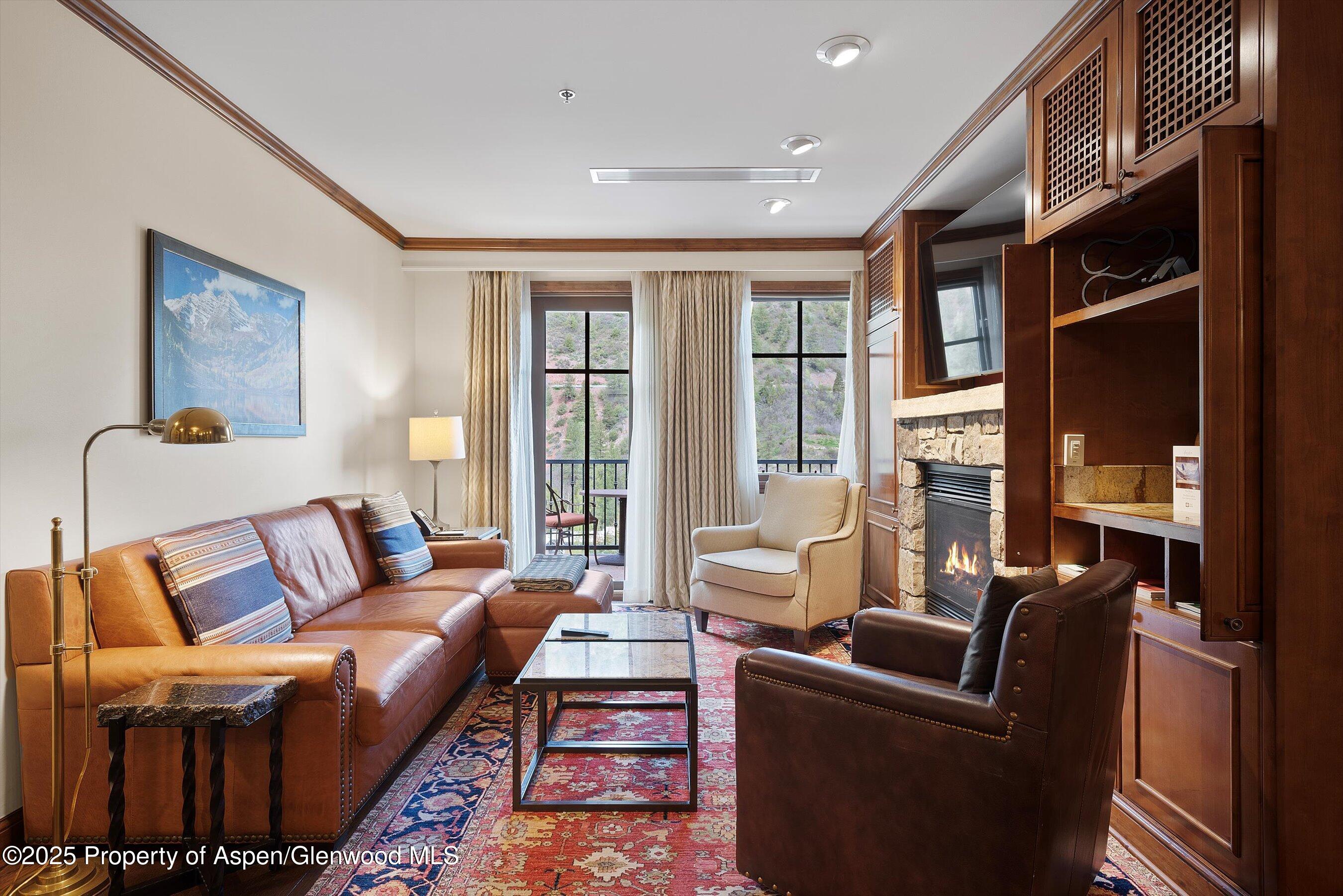 39 Boomerang Road, Unit 8411/ WINTER INTEREST 14 Aspen, CO 81611 - Photo 2 of 21 01-39BoomerangRd8411_250520001