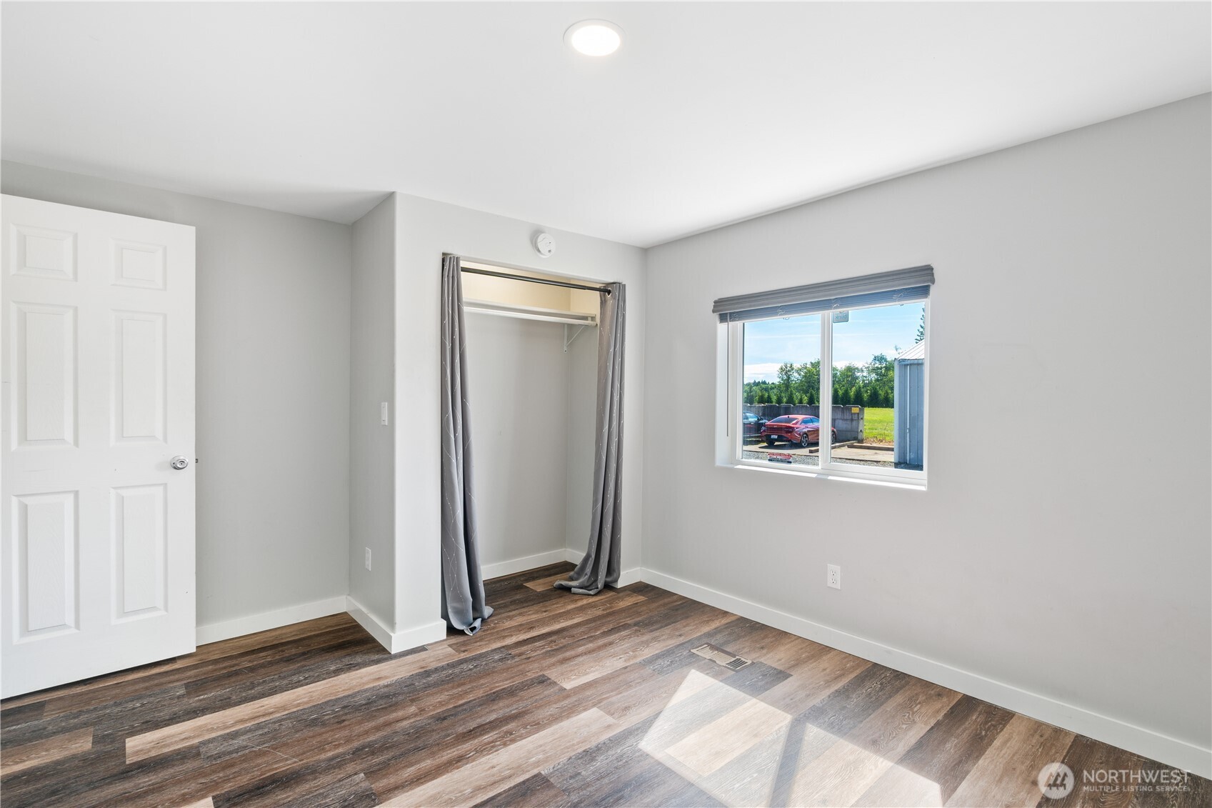 3471 Birch Bay Lynden Road Custer, WA 98240 - Photo 20 of 38 an empty room with window