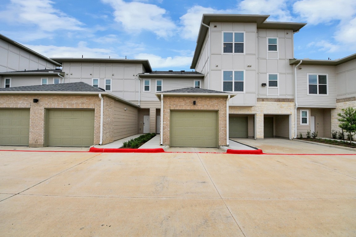 2002 Spring Stuebner Road, Unit 103 Spring, TX 77389 - Photo 30 of 48