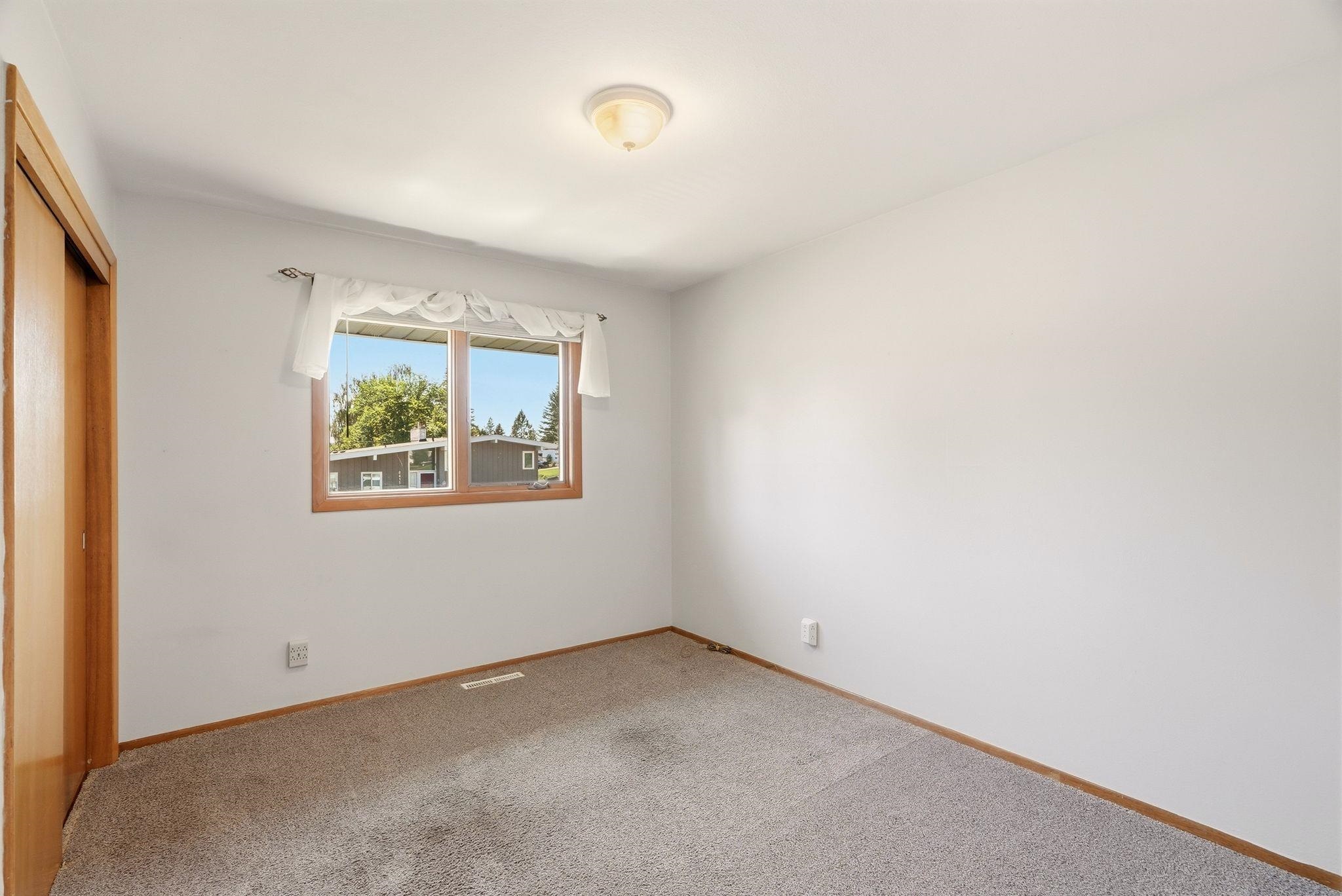 6414 North Fleming Street Spokane, WA 99208 - Photo 19 of 37