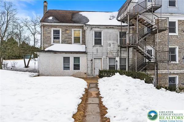 $1,250,000 | 384 Evansville Road, Fleetwood, PA 19522