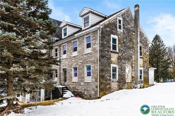 $1,250,000 | 384 Evansville Road, Fleetwood, PA 19522