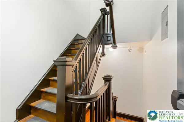 $1,250,000 | 384 Evansville Road, Fleetwood, PA 19522